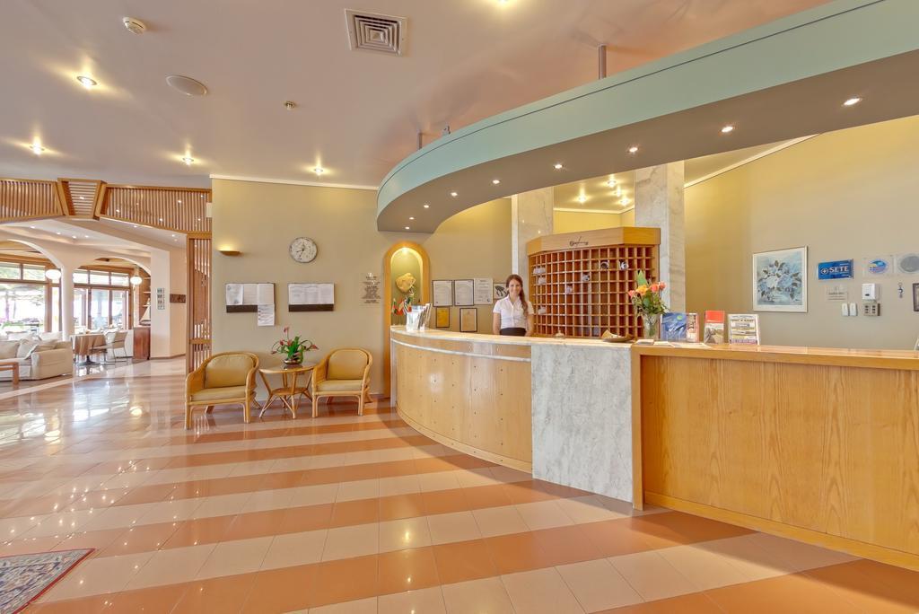 Possidi Holidays Resort & Suite Hotel מראה חיצוני תמונה