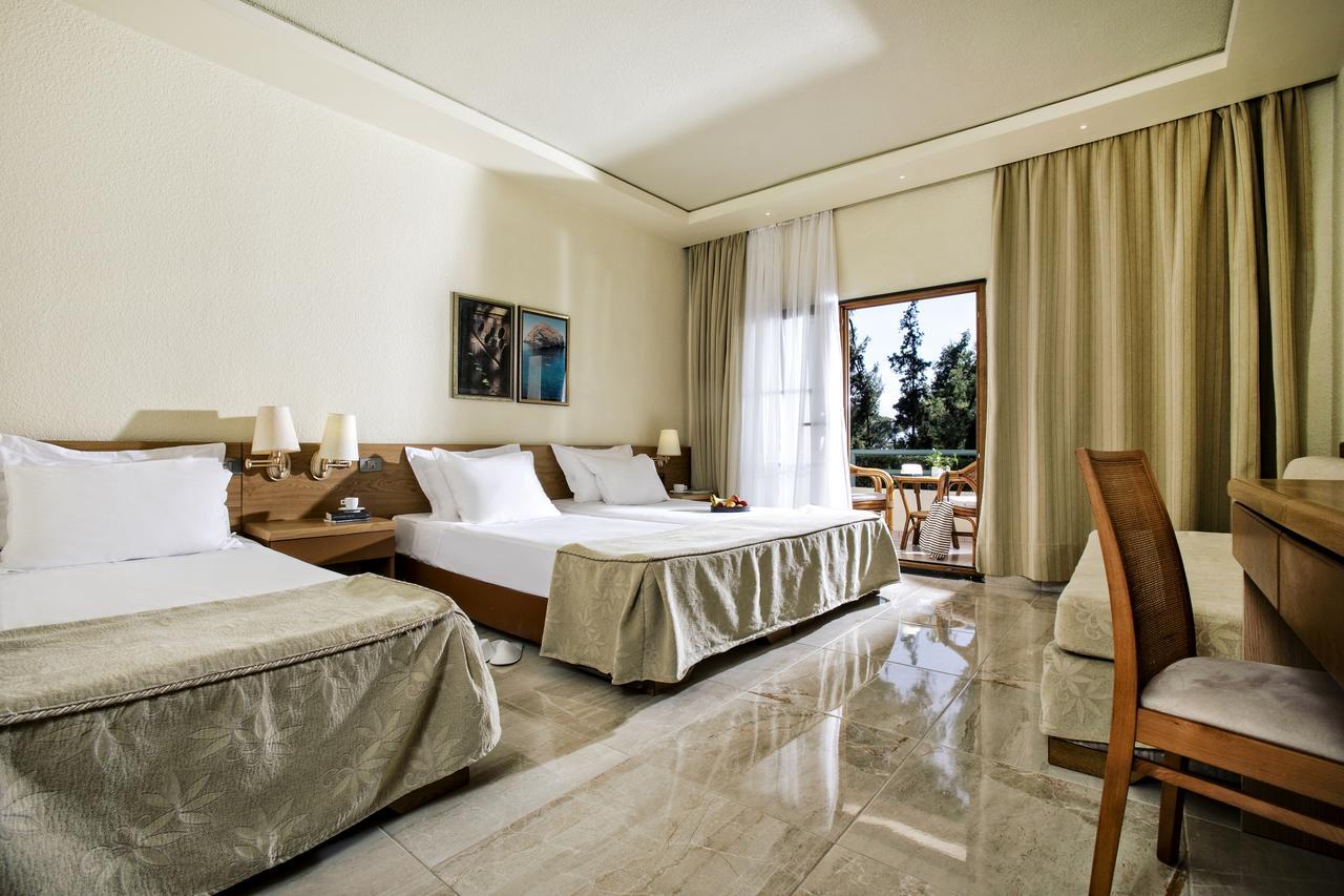 Possidi Holidays Resort & Suite Hotel מראה חיצוני תמונה