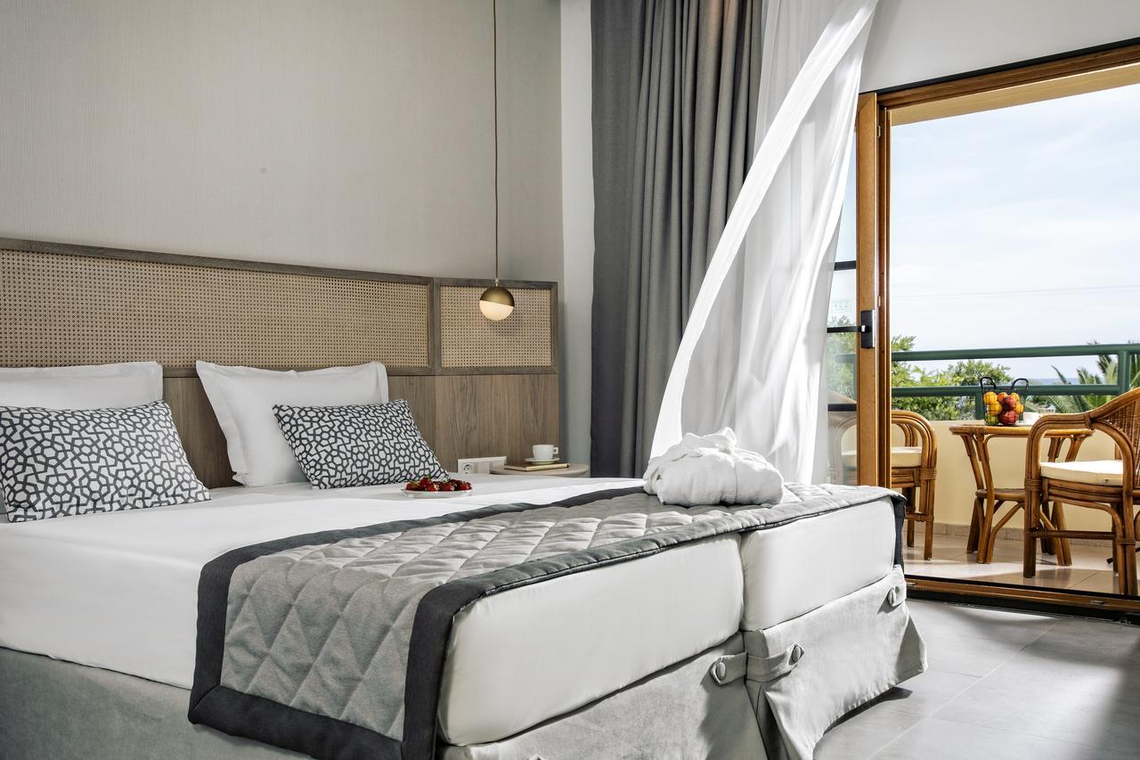 Possidi Holidays Resort & Suite Hotel מראה חיצוני תמונה