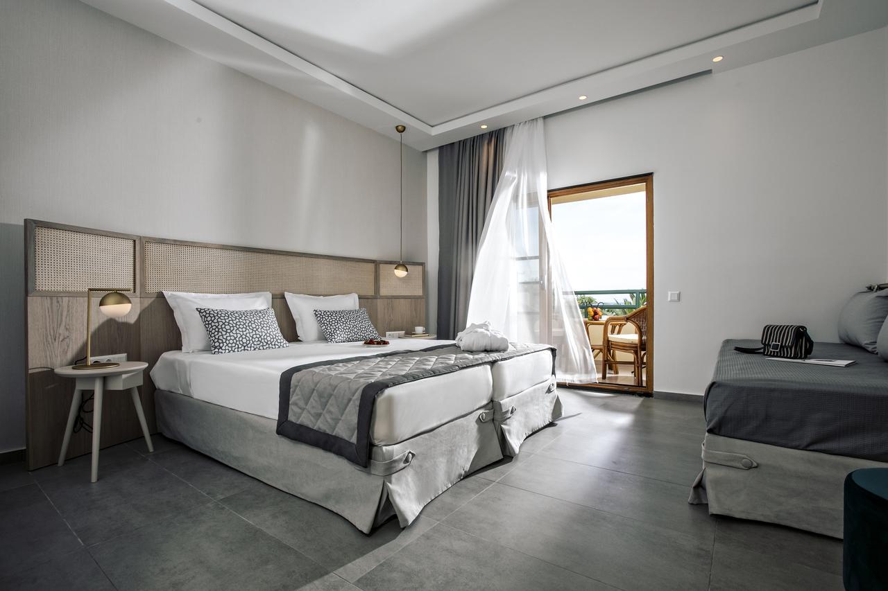 Possidi Holidays Resort & Suite Hotel מראה חיצוני תמונה