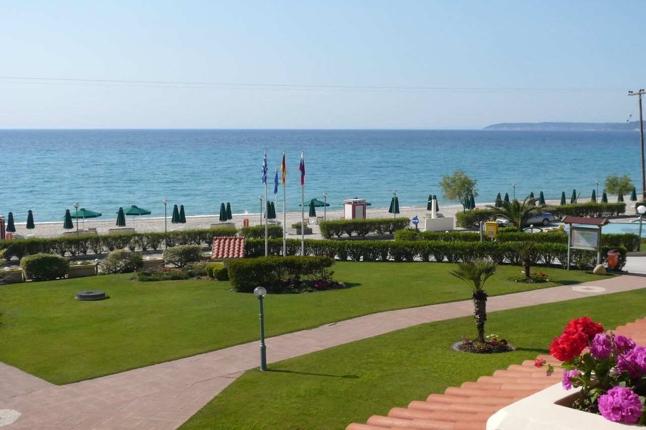 Possidi Holidays Resort & Suite Hotel מראה חיצוני תמונה