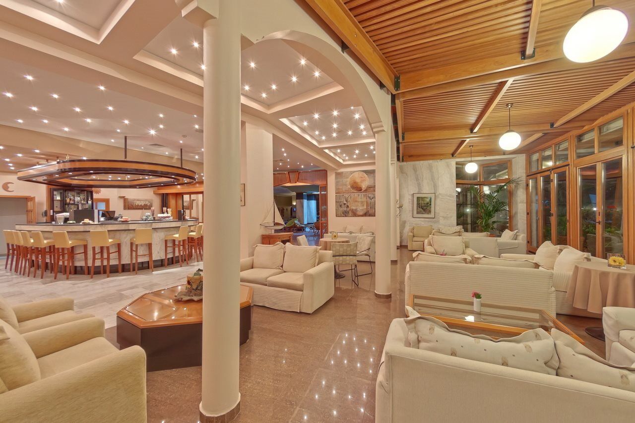 Possidi Holidays Resort & Suite Hotel מראה חיצוני תמונה